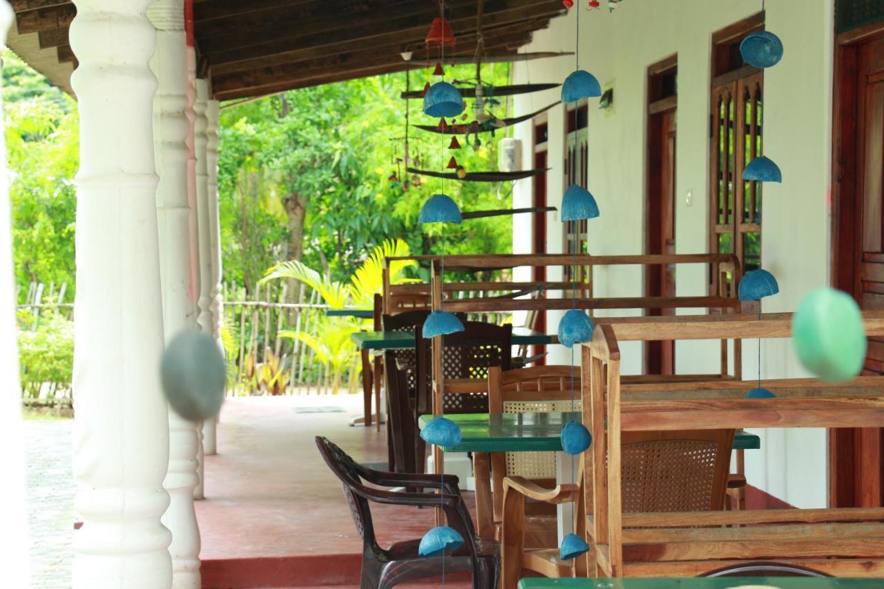 Lobster Inn Trincomalee Eksteriør bilde